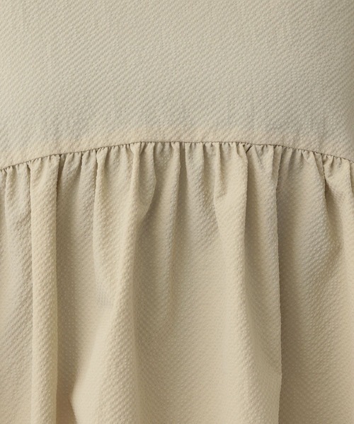 A part by（アパートバイ）の「ペプラムブラウス_長袖（シャツ/ブラウス・レディース・ライトベージュ/アイボリー/ブラック/オフホワイト・FREE）」の19枚目の写真