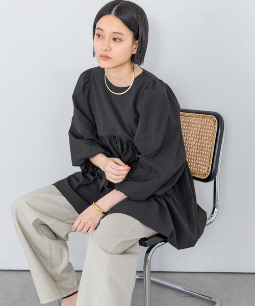 A part by（アパートバイ）の「ペプラムブラウス_長袖（シャツ/ブラウス・レディース・ライトベージュ/アイボリー/ブラック/オフホワイト・FREE）」の21枚目の写真