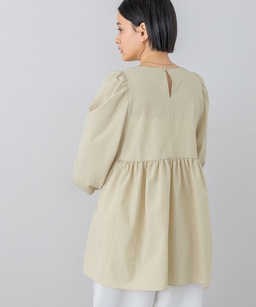 A part by（アパートバイ）の「ペプラムブラウス_長袖（シャツ/ブラウス・レディース・ライトベージュ/アイボリー/ブラック/オフホワイト・FREE）」の13枚目の写真