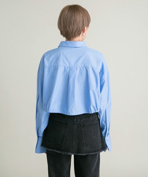 KBF（ケイビーエフ）の「ヘムドロストシャツ（シャツ/ブラウス・レディース・ブルー系その他/ブラック/パープル系その他/オフホワイト・ONE）」の22枚目の写真