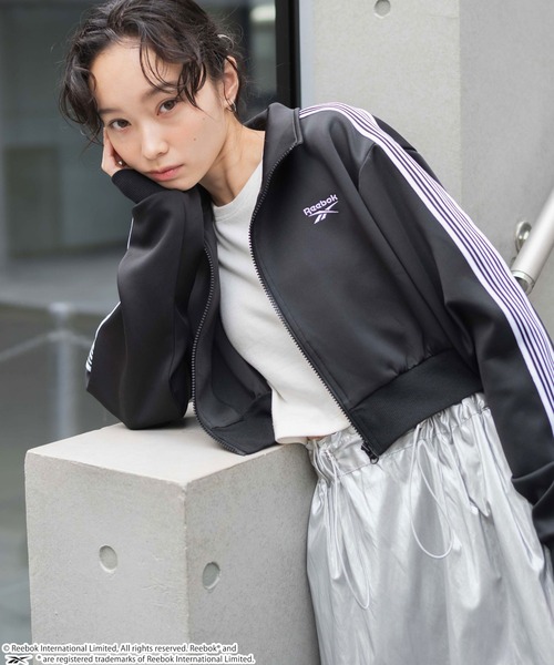 Reebok（リーボック）の「∴WEGO/別注Reebok ショートトラックジャケット（ジャージ・レディース・ブラック/ベージュ・FREE）」の7枚目の写真