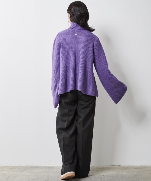 CHIC STYLE(シックスタイル)の「<大きいサイズ>Aラインタートルニットプルオーバー シックスタイル(ニット/セーター・レディース・ブラック/パープル・L/LL/3L/4L/5L)」の10枚目の写真