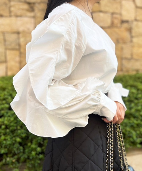 MODE ROBE（モードローブ）の「フリルスリーブブラウス（シャツ/ブラウス・レディース・ブラック/ホワイト・FREE）」の4枚目の写真