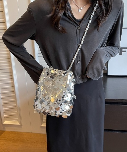 sakishimatokyo(サキシマトーキョー)の「【スパンコール】キルティングチェーンショルダーBAG/オケージョン/パーティー(ショルダーバッグ・レディース・ブラック/シルバー・FREE)」の2枚目の写真