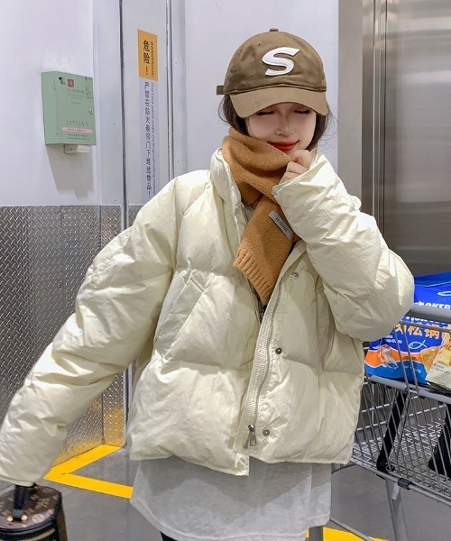 LAC-VERT（ラック・ヴェール）の「中綿ハイネックダウンジャケット/ブルゾン（ダウンジャケット/コート・レディース・キャメル/アイボリー/ブルー/ブラック・FREE）」の7枚目の写真