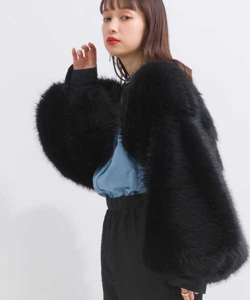 PRADA ファー付き カーディガン ボレロ 38 ポンチョ ショート terrace（テラス）の「ショート丈 ファーボレロ（カーディガン/ボレロ