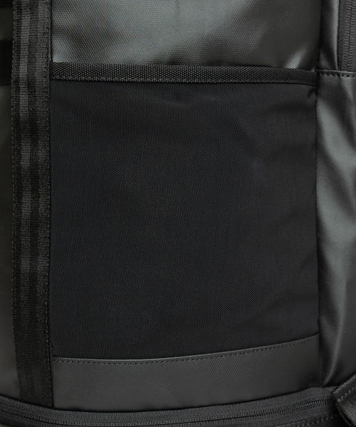 NEW ERA(ニューエラ)の「ニューエラ ボックスパックラージ バックパック 大容量46L(バックパック/リュック・メンズ・ブラック系/ネイビー/ブラック/ブラック×グレー/ブラック系その他/ブラック×ブラック/ブラック系その他2・FREE)」の16枚目の写真
