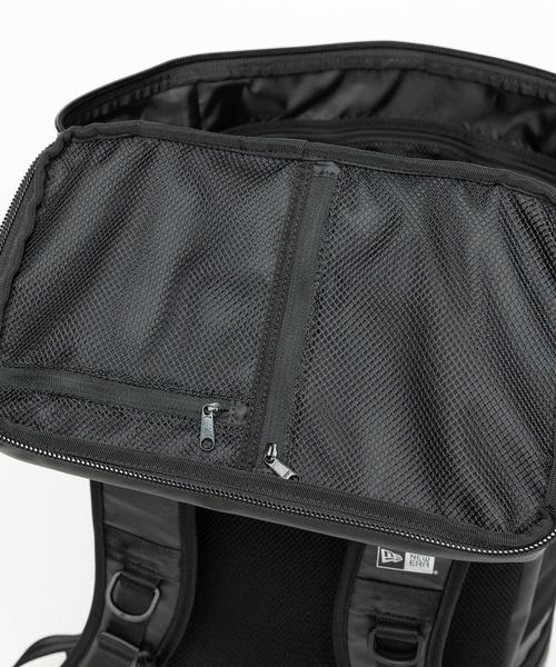 NEW ERA(ニューエラ)の「ニューエラ ボックスパックラージ バックパック 大容量46L(バックパック/リュック・メンズ・ブラック系/ネイビー/ブラック/ブラック×グレー/ブラック系その他/ブラック×ブラック/ブラック系その他2・FREE)」の20枚目の写真