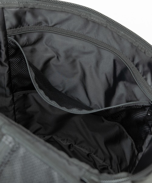 NEW ERA(ニューエラ)の「ニューエラ ボックスパックラージ バックパック 大容量46L(バックパック/リュック・メンズ・ブラック系/ネイビー/ブラック/ブラック×グレー/ブラック系その他/ブラック×ブラック/ブラック系その他2・FREE)」の21枚目の写真
