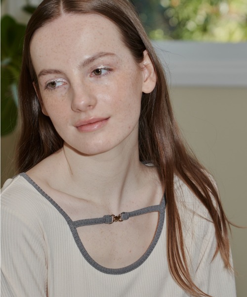 idem（イデム）の「2way heart metal tops/ロングスリーブリブトップス（Tシャツ/カットソー・レディース・グレー/アイボリー・FREE）」の17枚目の写真