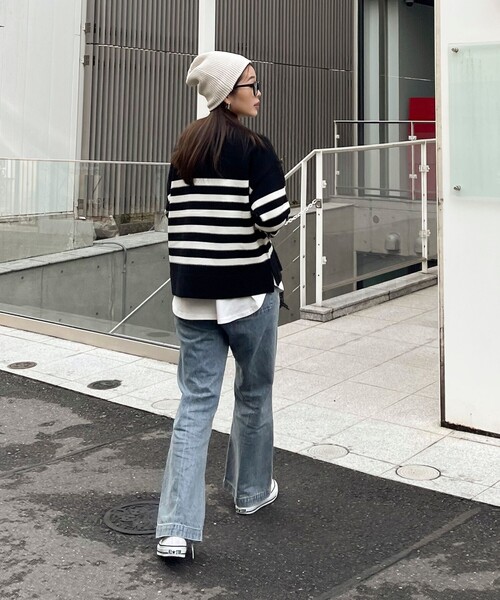 fredy emue（フレディエミュ）の「ハイネック袖スリットプルオーバーニット（ニット/セーター・レディース・レッド/ホワイト系その他/ブラック系その他/グレー系その他・38）」の5枚目の写真