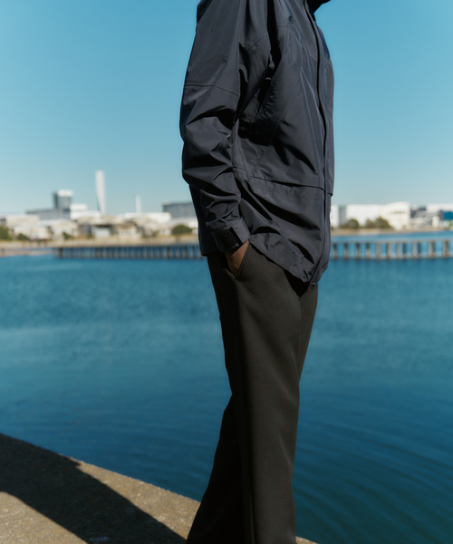 MARMOT（マーモット）の「【Marmot / マーモット】別注 GORE-TEX 3L Shell Jacket（マウンテンパーカー・メンズ・ブラック/ネイビー・MEDIUM/LARGE/X-LARGE）」の15枚目の写真