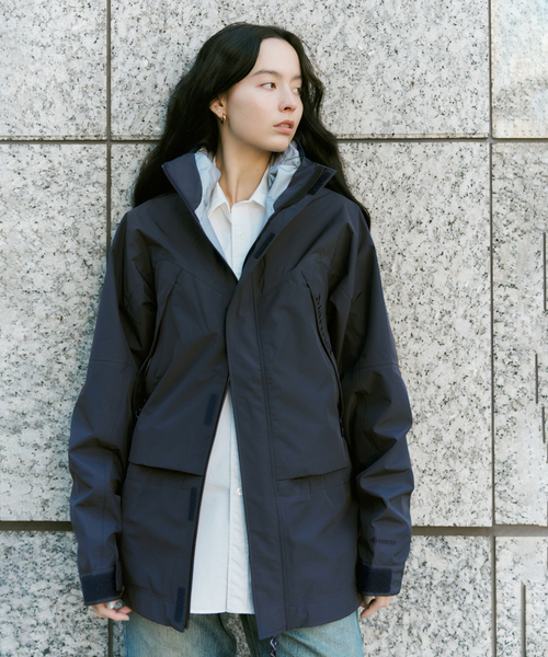 MARMOT（マーモット）の「【Marmot / マーモット】別注 GORE-TEX 3L Shell Jacket（マウンテンパーカー・メンズ・ブラック/ネイビー・MEDIUM/LARGE/X-LARGE）」の19枚目の写真