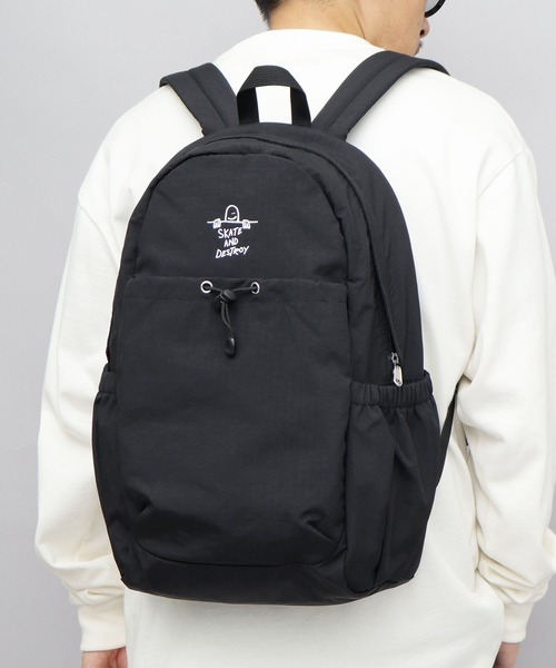THRASHER（スラッシャー）の「撥水加工 リップストップナイロン バックパック GONZシワナイロンシリーズ 20L（バックパック/リュック・メンズ・ブラック・FREE）」の3枚目の写真
