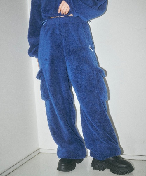 ANDGEEBEE（アンジービー）の「ボアブルゾンパンツセット（その他トップス・レディース・ブルー/ホワイト・FREE）」の6枚目の写真