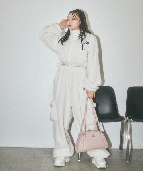 ANDGEEBEE（アンジービー）の「ボアブルゾンパンツセット（その他トップス・レディース・ブルー/ホワイト・FREE）」の16枚目の写真