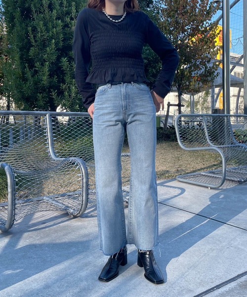 LOWRYS FARM(ローリーズファーム)の「CONE/フレアパンツ 991525(デニムパンツ・レディース・ブラック/ブルー/ブルー系その他・MEDIUM/LARGE)」の6枚目の写真