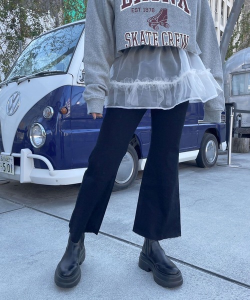 LOWRYS FARM(ローリーズファーム)の「CONE/フレアパンツ 991525(デニムパンツ・レディース・ブラック/ブルー/ブルー系その他・MEDIUM/LARGE)」の11枚目の写真