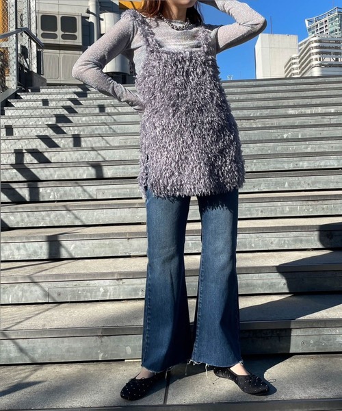 LOWRYS FARM(ローリーズファーム)の「CONE/フレアパンツ 991525(デニムパンツ・レディース・ブラック/ブルー/ブルー系その他・MEDIUM/LARGE)」の7枚目の写真