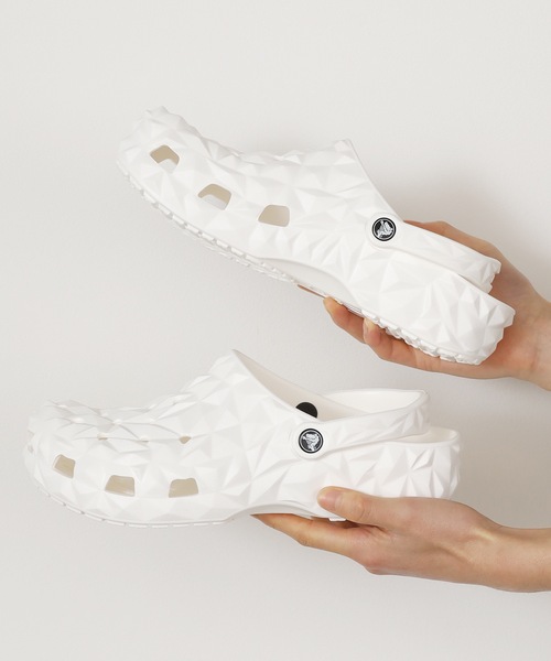 [クロックス] CROCS CLASSIC GEOMETRIC CLOG SANDAL サンダル☆ クロックス] CROCS CLASSIC GEOMETRIC CLOG SANDAL サンダル