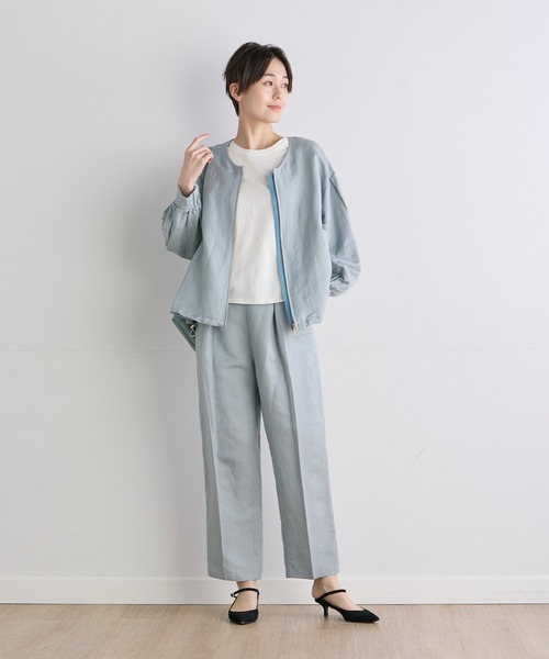 INED CLARO（イネドクラロ）の「イージーケアリネン ノーカラーブルゾン【セットアップ対応】（ブルゾン・レディース・グレー/ブルー・フリー）」の8枚目の写真