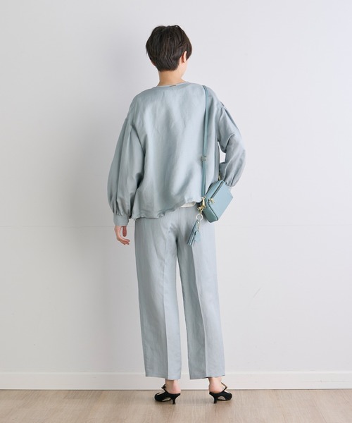 INED CLARO（イネドクラロ）の「イージーケアリネン ノーカラーブルゾン【セットアップ対応】（ブルゾン・レディース・グレー/ブルー・フリー）」の3枚目の写真