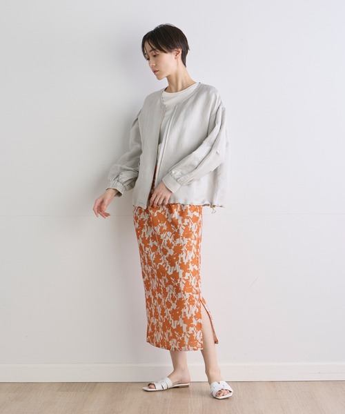 INED CLARO（イネドクラロ）の「イージーケアリネン ノーカラーブルゾン【セットアップ対応】（ブルゾン・レディース・グレー/ブルー・フリー）」の14枚目の写真