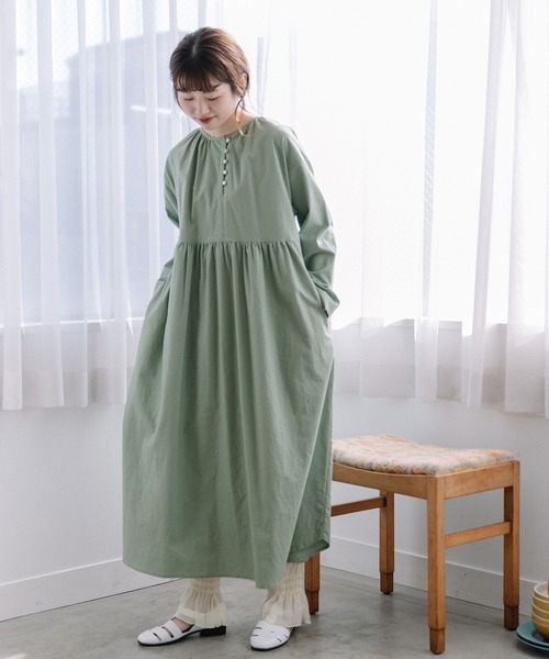 POU DOU DOU（プードゥドゥ）の「並びボタンギャザーワンピース（ワンピース・レディース・イエロー/ミント/ダークグレー・3）」の12枚目の写真