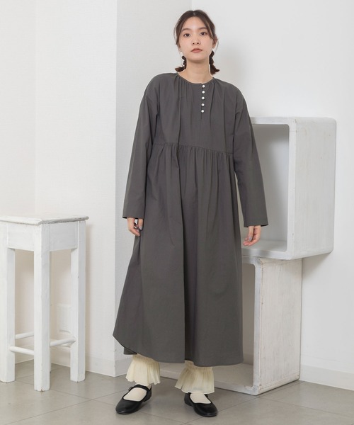 POU DOU DOU（プードゥドゥ）の「並びボタンギャザーワンピース（ワンピース・レディース・イエロー/ミント/ダークグレー・3）」の17枚目の写真