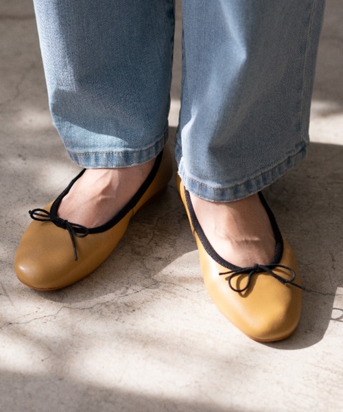 REMME(レメ)の「REMME/バレエシューズ(バレエシューズ・レディース・シルバー/ブラック/ベージュ・36/37/38)」の1枚目の写真