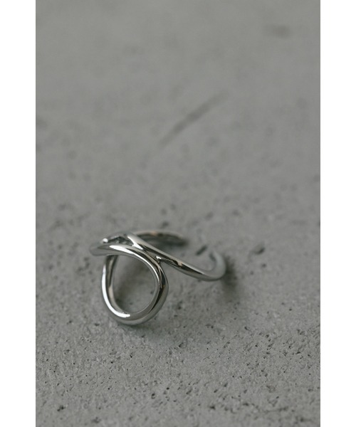 STYLEMIXER（スタイルミキサー）の「カーブラインアートリング（リング・レディース・シルバー/ゴールド・FREE）」の2枚目の写真