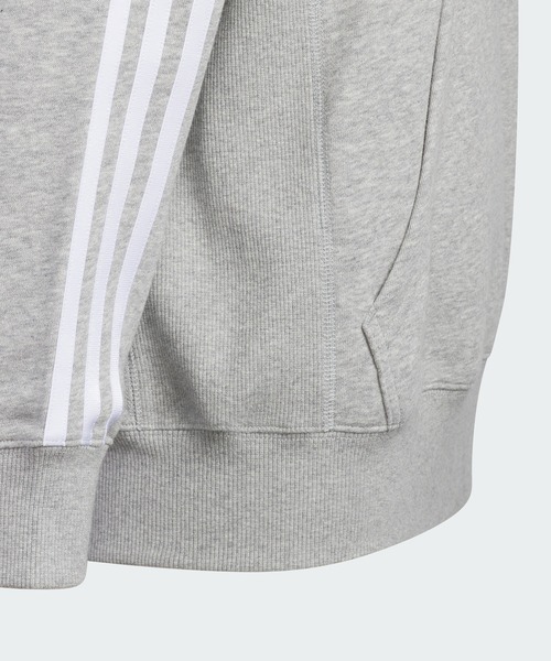 adidas（アディダス）の「エッセンシャルズ プラス ルーズフィット スリーストライプス フレンチテリー プルオーバーパーカー キッズ / アディダス adidas（パーカー・キッズ・グレー/ブラック/ブルー/パープル・110/120/130/140/150/160）」の7枚目の写真