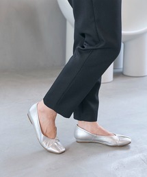 スクエアトゥフラットパンプス