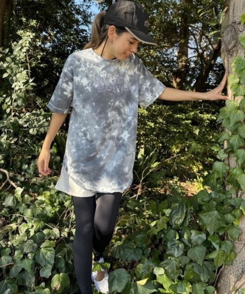 ROXY（ロキシー）の「LUSH MOUNTAIN/ロキシー半袖タイダイ総柄Tシャツ（Tシャツ/カットソー・レディース・オレンジ/グリーン/グレー・SMALL/MEDIUM/LARGE）」の6枚目の写真