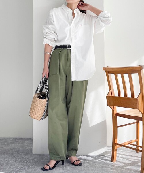 fredy emue（フレディエミュ）の「FR刺繍オックスルーズシャツ（シャツ/ブラウス・レディース・オレンジ/サックスブルー/オフホワイト/ベビーピンク/ライトグリーン・38）」の9枚目の写真