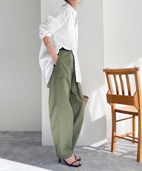 fredy emue（フレディエミュ）の「FR刺繍オックスルーズシャツ（シャツ/ブラウス・レディース・オレンジ/サックスブルー/オフホワイト/ベビーピンク/ライトグリーン・38）」の10枚目の写真