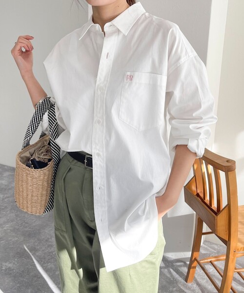 fredy emue（フレディエミュ）の「FR刺繍オックスルーズシャツ（シャツ/ブラウス・レディース・オレンジ/サックスブルー/オフホワイト/ベビーピンク/ライトグリーン・38）」の15枚目の写真