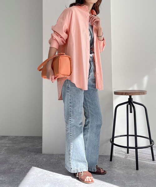 fredy emue（フレディエミュ）の「FR刺繍オックスルーズシャツ（シャツ/ブラウス・レディース・オレンジ/サックスブルー/オフホワイト/ベビーピンク/ライトグリーン・38）」の17枚目の写真