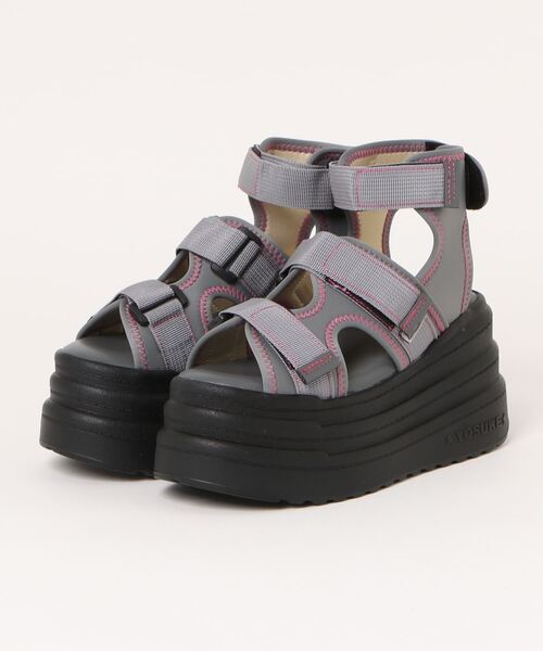 YOSUKE(ヨースケ)の「「YOSUKE/ヨースケ」厚底ベルティッドサンダル(サンダル・レディース・グレー/レインボー/アイボリー/ブラック・23.5/23/22.5/25/24.5/24)」の3枚目の写真