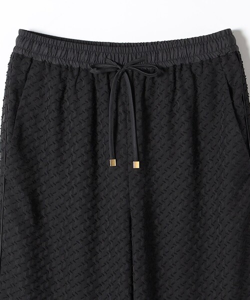 quaranciel(カランシエル)の「quaranciel:〈手洗い可能〉カットジャカード ジオメトリック ワイド パンツ(その他パンツ・レディース・ナチュラル/ブラック・ONE SIZE)」の6枚目の写真