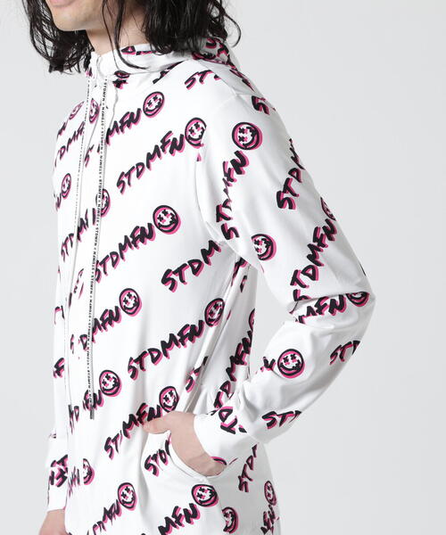 STUD MUFFIN（スタッドマフィン）の「STUD MUFFIN/スタッドマフィン/フラッシュグラフィティ柄ストレッチナイロンPK（ラッシュガード・メンズ・ホワイト/ブラック・2/3）」の15枚目の写真