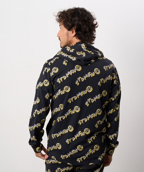 STUD MUFFIN（スタッドマフィン）の「STUD MUFFIN/スタッドマフィン/フラッシュグラフィティ柄ストレッチナイロンPK（ラッシュガード・メンズ・ホワイト/ブラック・2/3）」の21枚目の写真