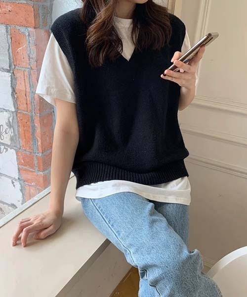 gossip！ロサンゼルス（ゴシップロサンゼルス）の「ルーズＶネックニットベスト（ベスト・レディース・ブラック/オフホワイト/イエロー/ネイビー/グレー・FREE）」の14枚目の写真