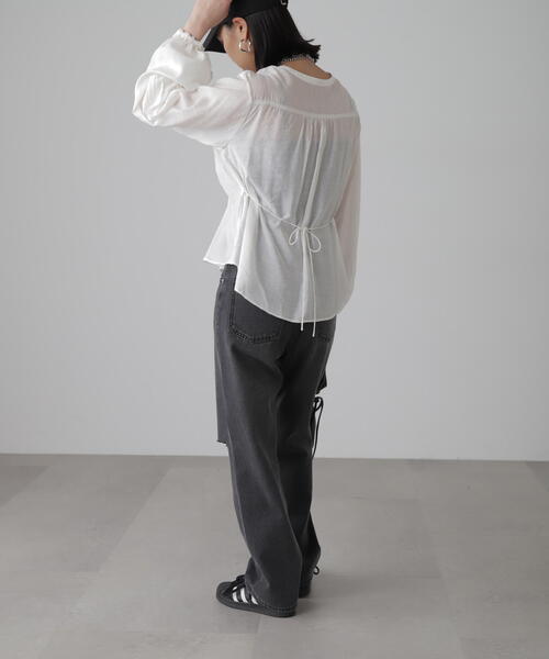 FREE'S MART（フリーズマート）の「◆Vネックシャーリングブラウス（シャツ/ブラウス・レディース・ホワイト/ピンク/ブラック・FREE）」の12枚目の写真