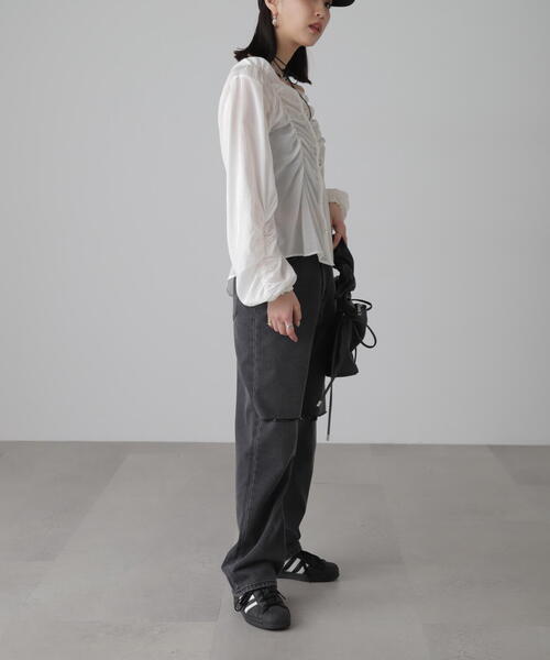 FREE'S MART（フリーズマート）の「◆Vネックシャーリングブラウス（シャツ/ブラウス・レディース・ホワイト/ピンク/ブラック・FREE）」の15枚目の写真