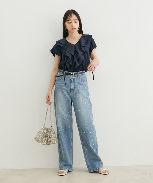 VIS（ビス）の「【夏トップス総選挙/お気に入り登録No.3】ラッフルチュニックブラウス【洗える】（シャツ/ブラウス・レディース・オフホワイト/ネイビー/サックスブルー・FREE）」の13枚目の写真