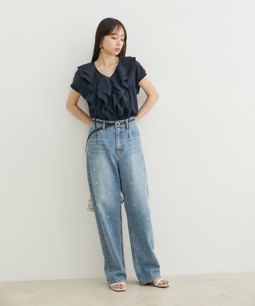 VIS（ビス）の「【夏トップス総選挙/お気に入り登録No.3】ラッフルチュニックブラウス【洗える】（シャツ/ブラウス・レディース・オフホワイト/ネイビー/サックスブルー・FREE）」の14枚目の写真