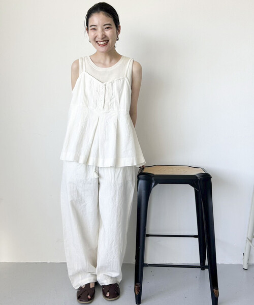 ONIGIRI（オニギリ）の「コットンリネン ビスチェ ブラウス / セットアップ対応（Tシャツ/カットソー・レディース・チャコール/アイボリー/カーキ・FREE）」の4枚目の写真