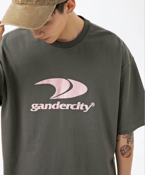 8e greedyTシャツ 8e greedy lucky clover t-shits - メルカリ