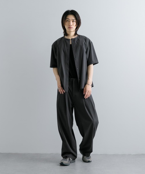 Uiscel（ユイセル）の「Uiscel　4WAYストレッチ2タックワイドパンツ（その他パンツ・メンズ・チャコールグレー/ベージュ・MEDIUM/LARGE）」の9枚目の写真